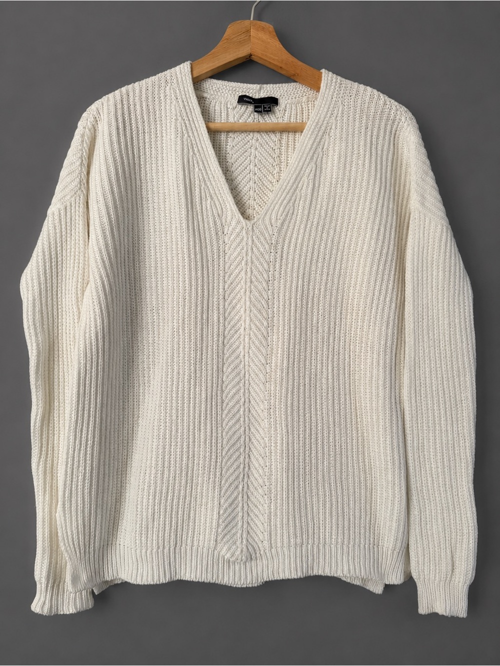 100% Cotton Vince White V-Neck Ribbed Knit Sweater